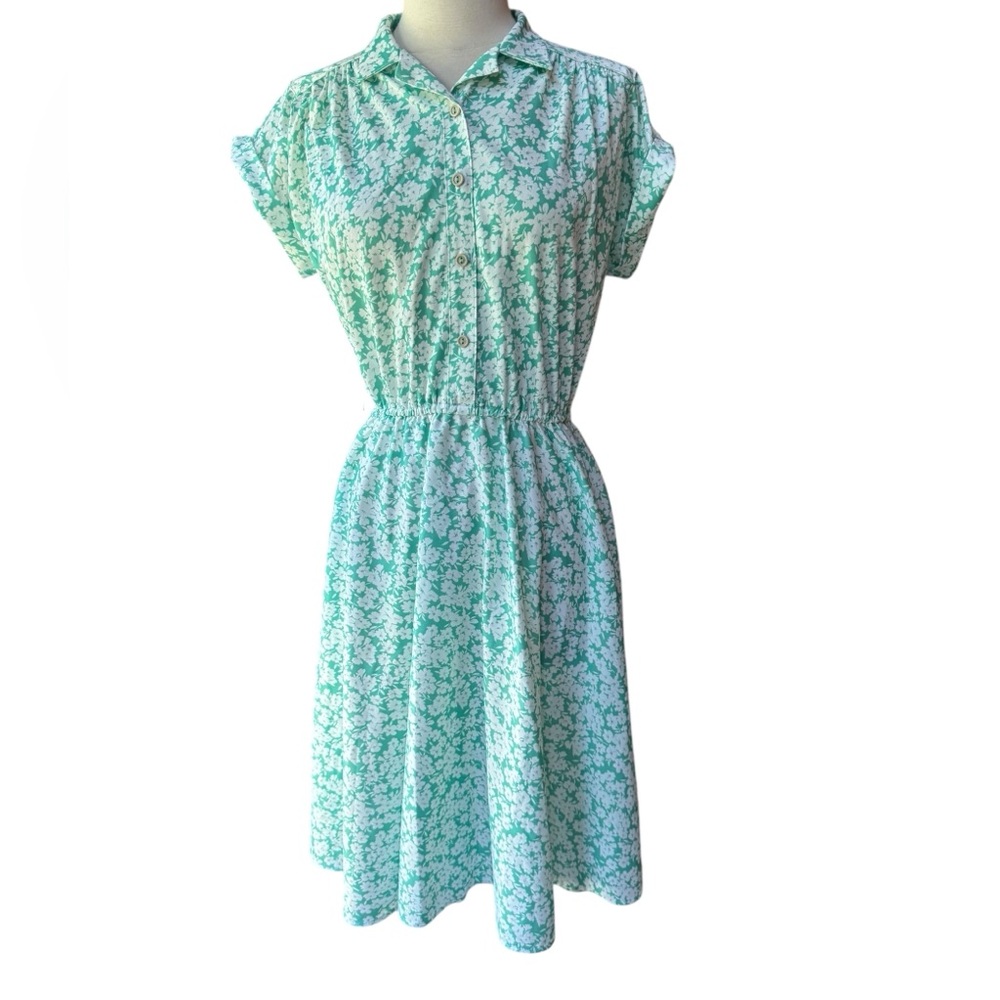 1970s California Looks Floral Print, 100%‎ Polyester, Shirt Dress